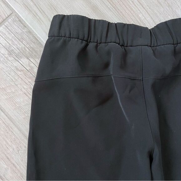 LULULEMON | On The Fly Crop Pants 23" in Black, Size 8 - Picture 8 of 12